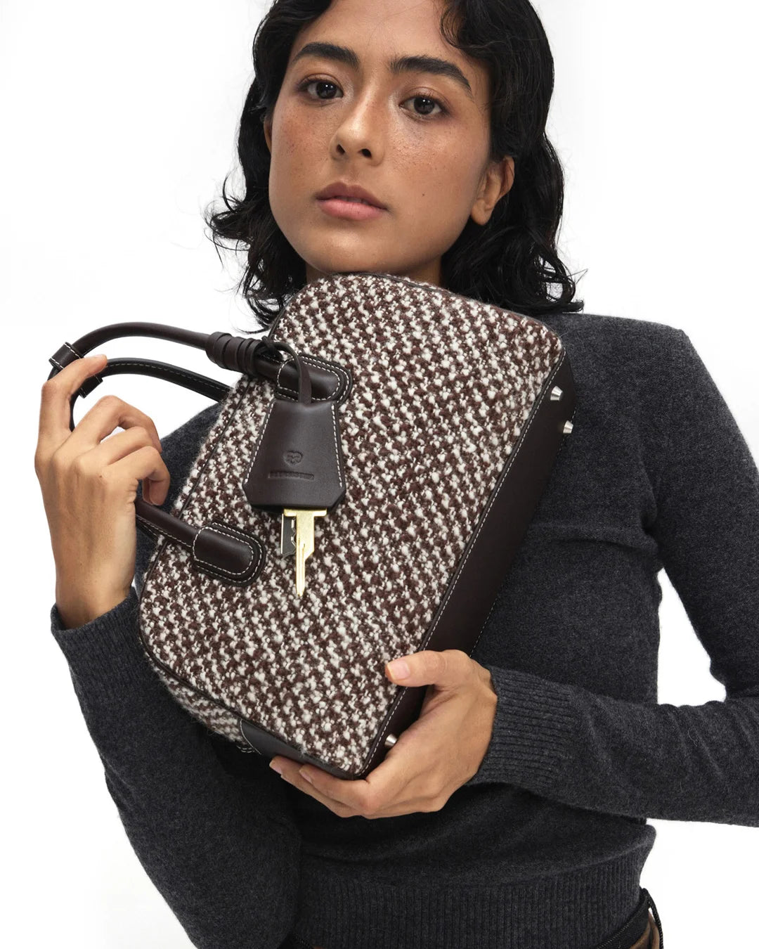 Beersister Vintage Wool Boston Bag