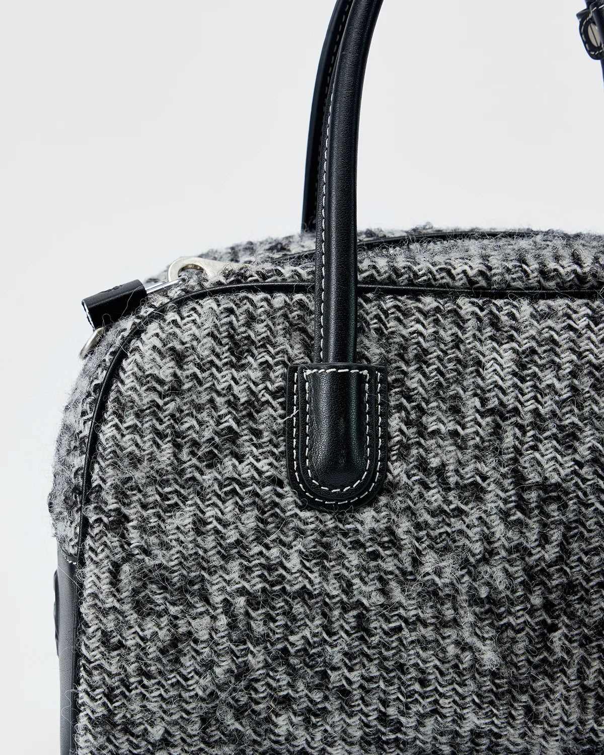 Beersister Vintage Wool Boston Bag