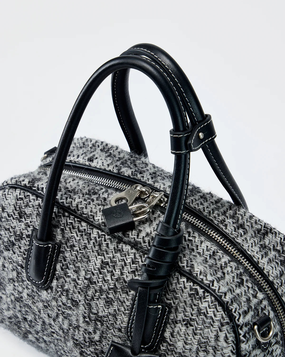 Beersister Vintage Wool Boston Bag