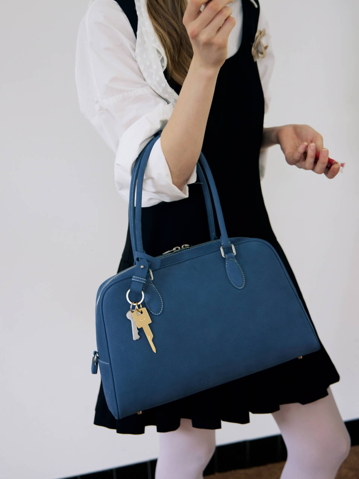 Beersister Bowling  Leather Bag Large blue